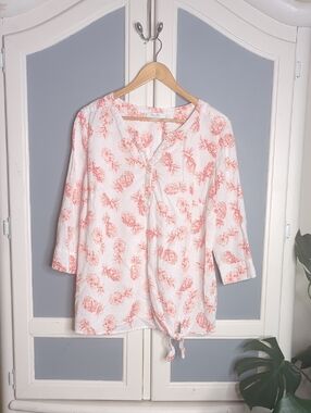 Coral Bay White Tunic with Coral Pineapple Print